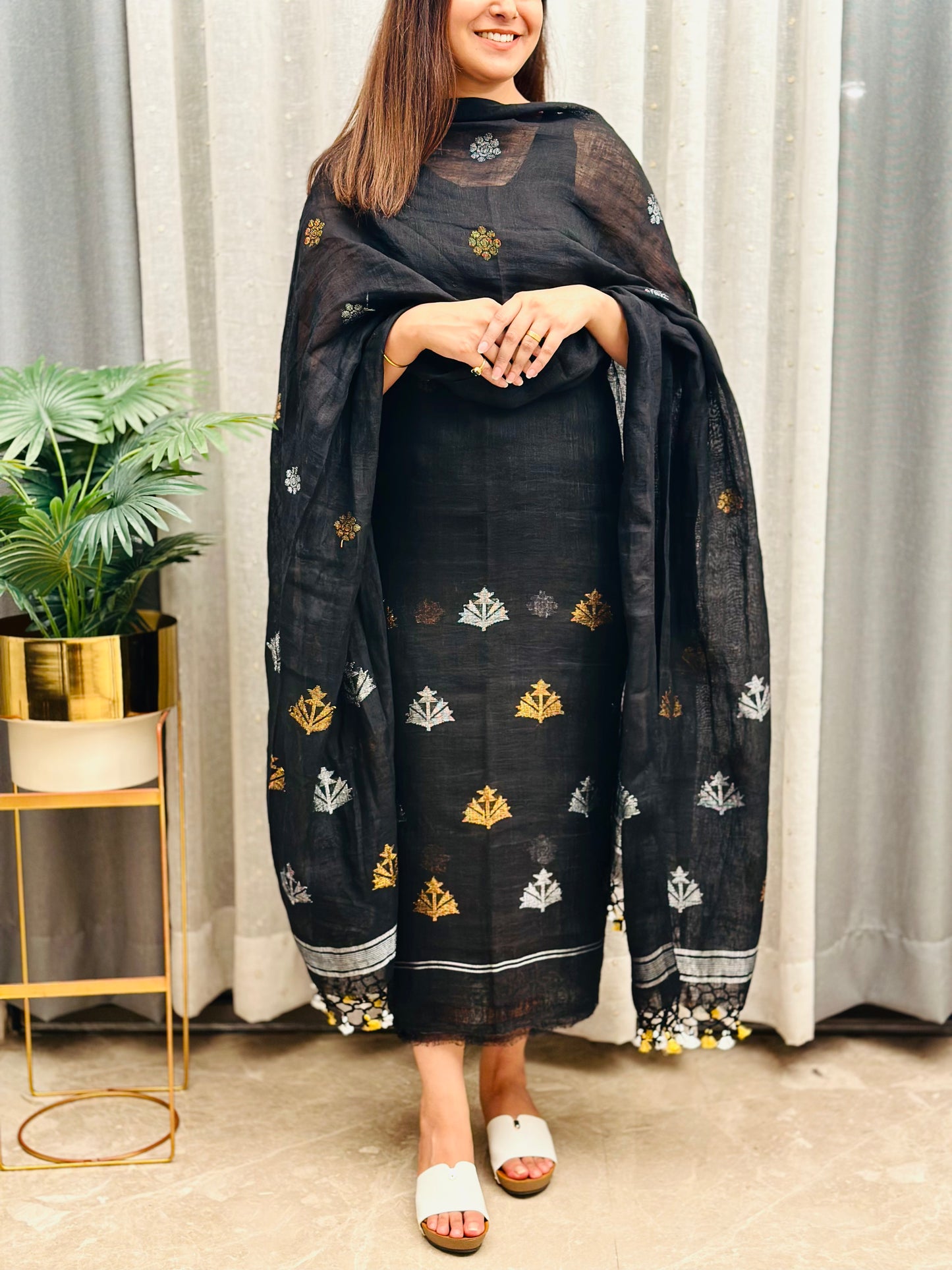 KAARI-Jamdani Suit