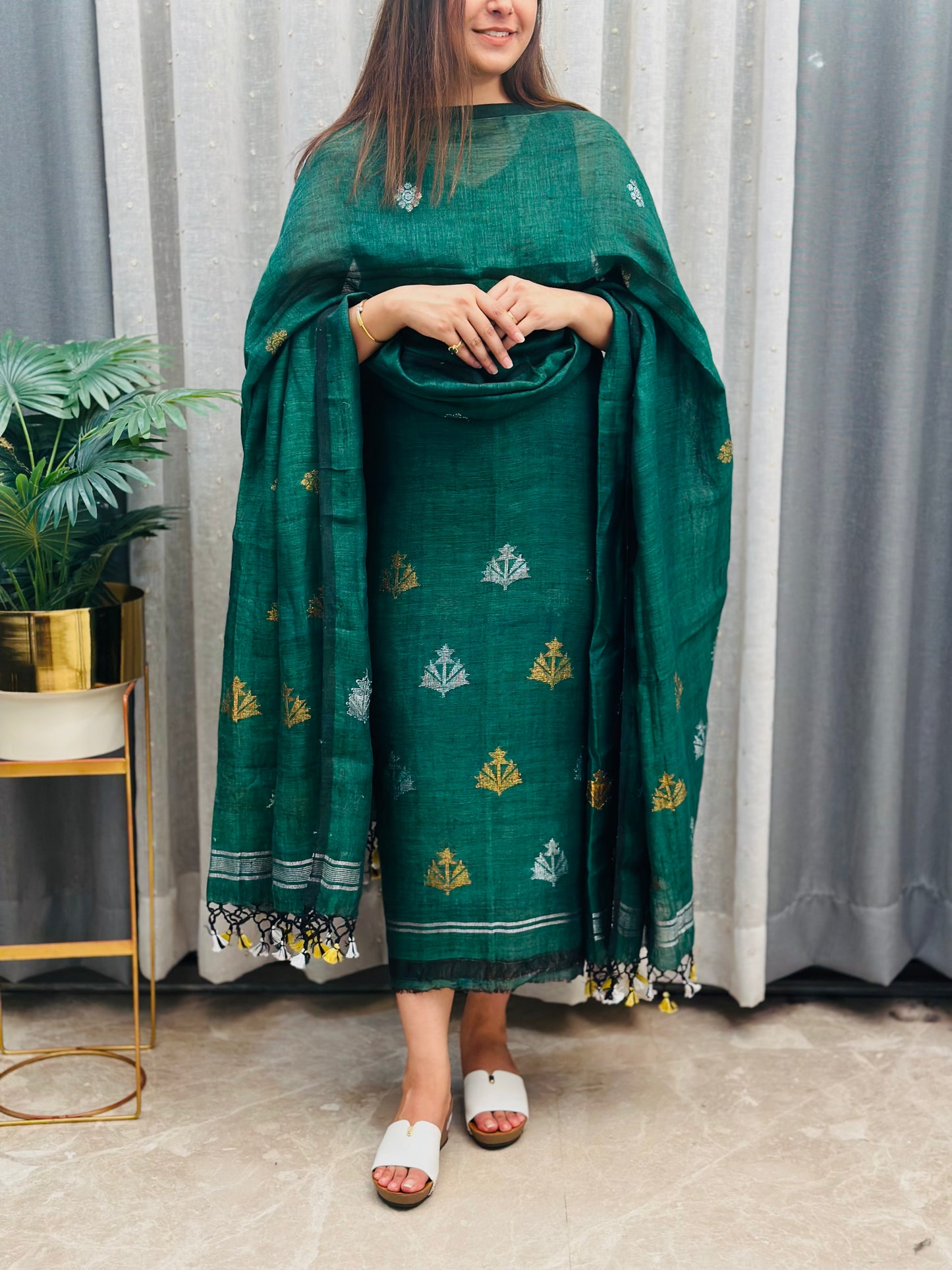 VANYA - Jamdani Suit