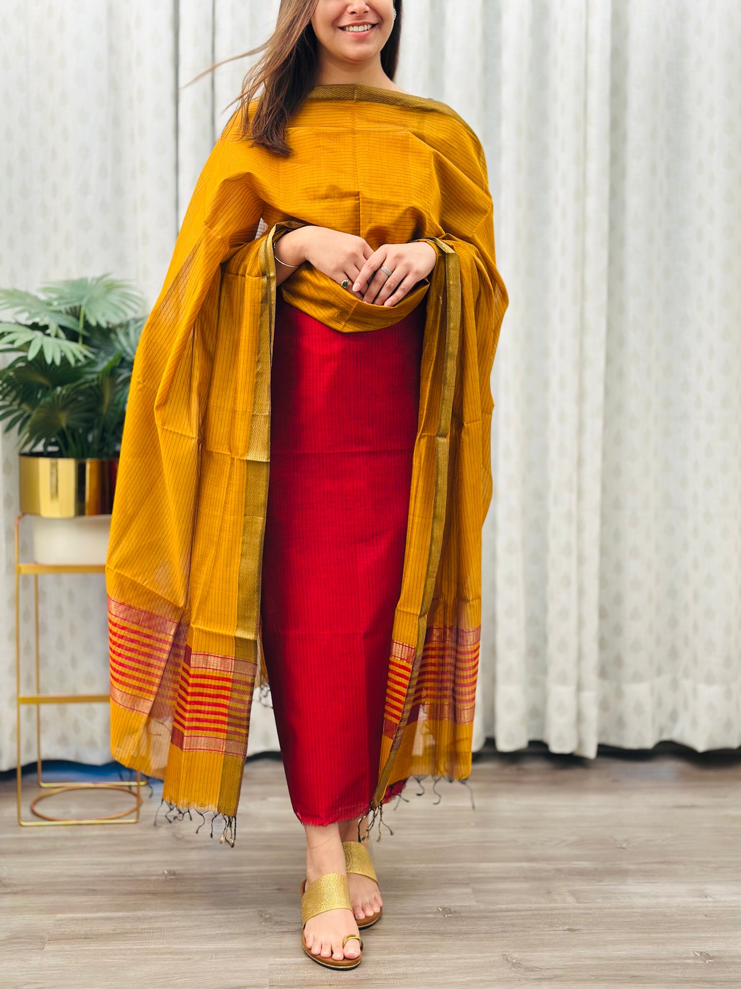 Sunehri Charm- Maheshwari Suit