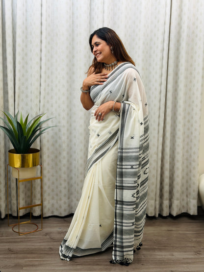 Ivory Bhujodi Saree