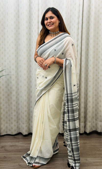 Ivory Bhujodi Saree