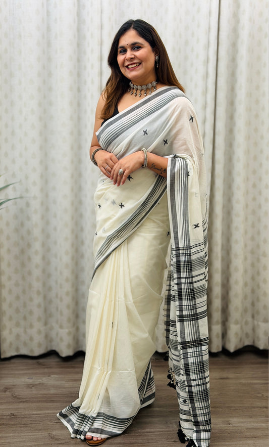 Ivory Bhujodi Saree